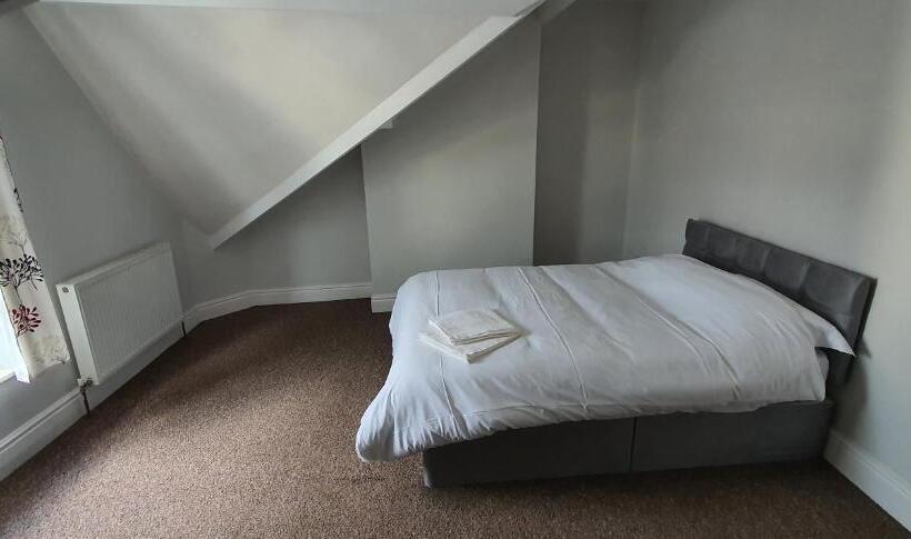 Номер Стандарт, Apartment In Central Doncaster