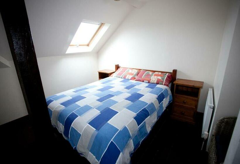 Номер Стандарт, Aille River Tourist Hostel And Camping Doolin