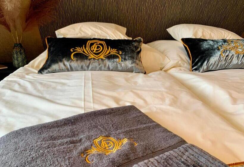 Люкс Повышенной Комфортности, Love And Dream élményvilla