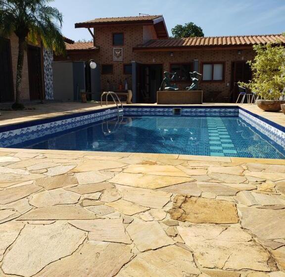 プールビュースタンダードルーム, Suítes Verano Ubatuba   Bairro Itaguá   Com Piscina