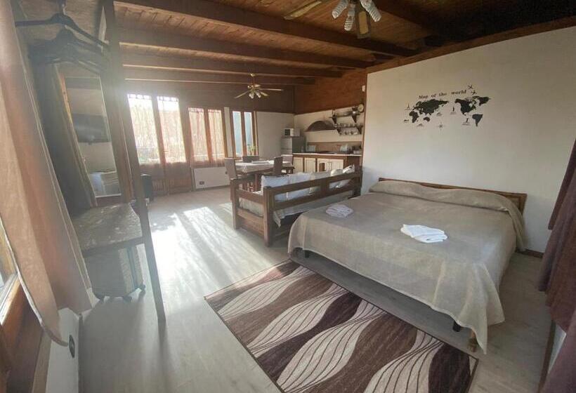 Quarto Deluxe, Sweet Home