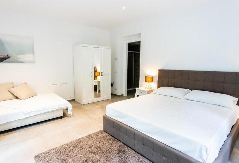 اتاق استاندارد سه نفره, Alpencity Suites
