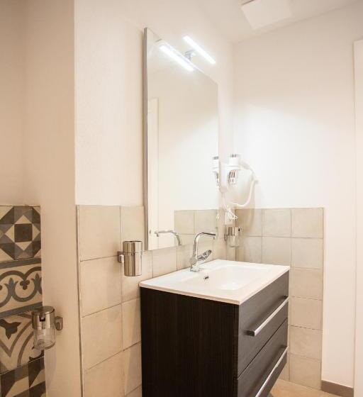 سوییت خانوادگی, Alpencity Suites