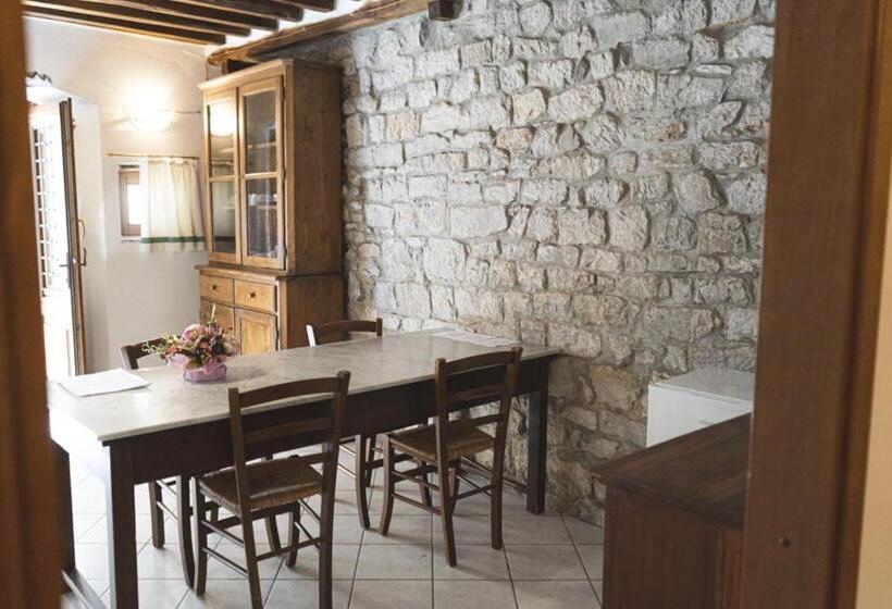 침실 2개 아파트, Borgo Giusto Tuscany