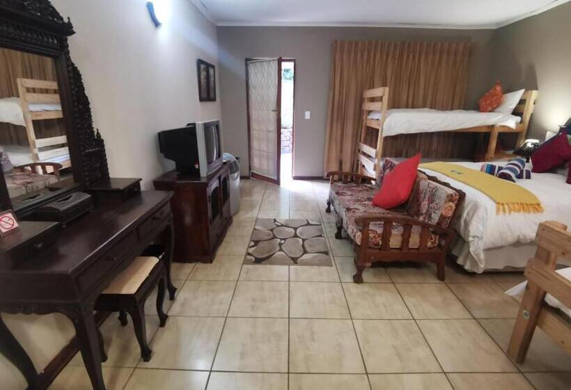 Quarto Familiar, Dawati La Jua