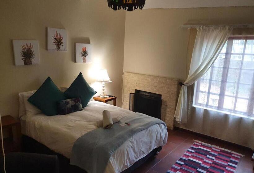 Quarto Estandar Banheiro Compartilhado, Dawati La Jua
