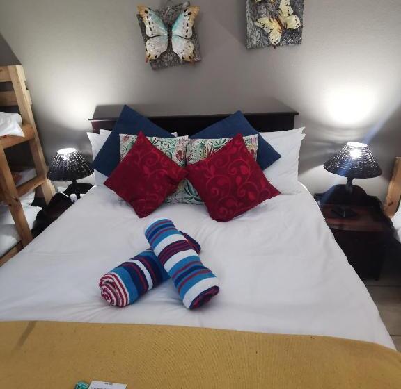 Quarto Familiar, Dawati La Jua
