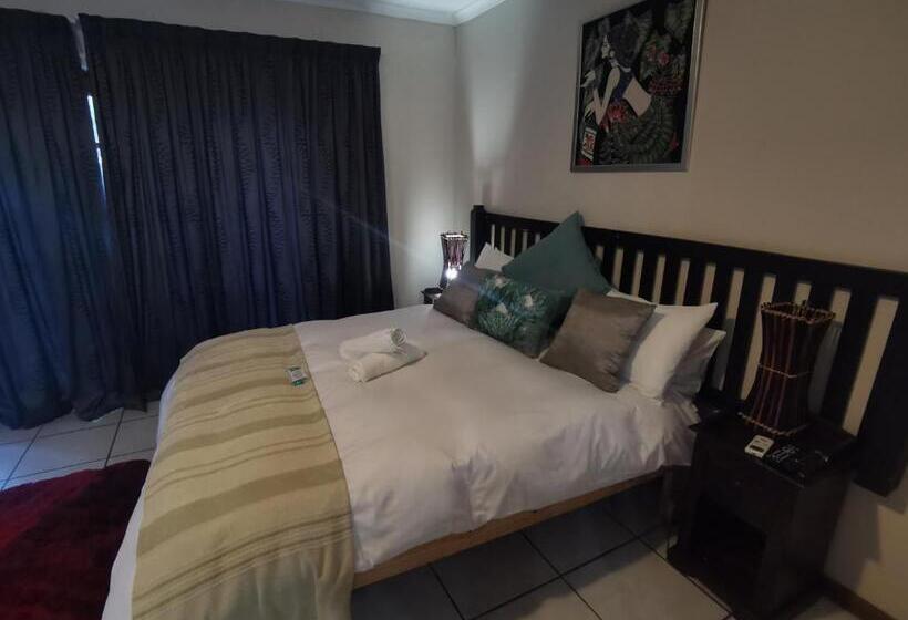 Quarto Familiar, Dawati La Jua