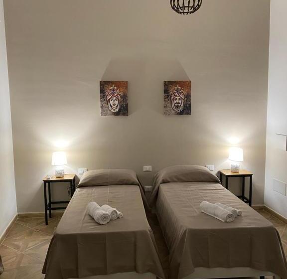 Quarto Estandar com Sacada, Dream Corleone One