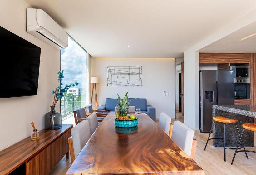 1 Bedroom Penthouse Apartment, Kaab South Beach By The Spot Rentals