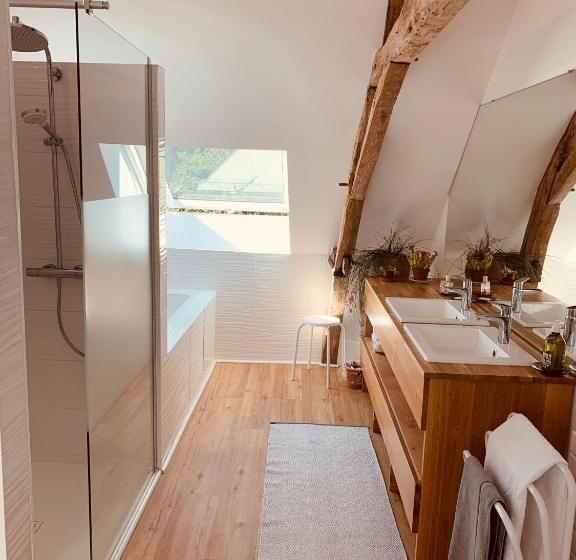 Quarto Triplo Estandar, Ferme Des Trois Poiriers, Teloché