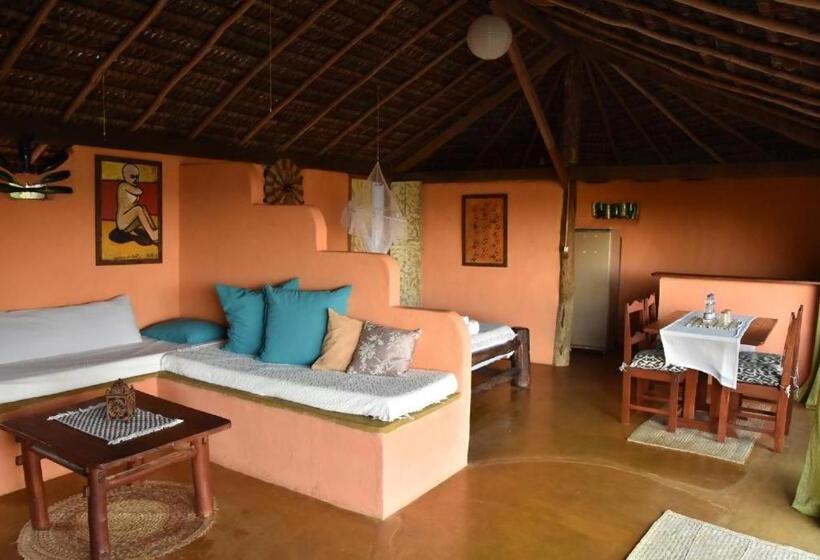 デラックスバンガロー, Art Jungle Eco Lodge