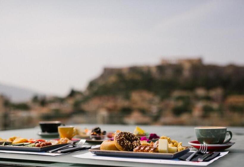 Quarto Triplo Estandar com Vistas, A For Athens