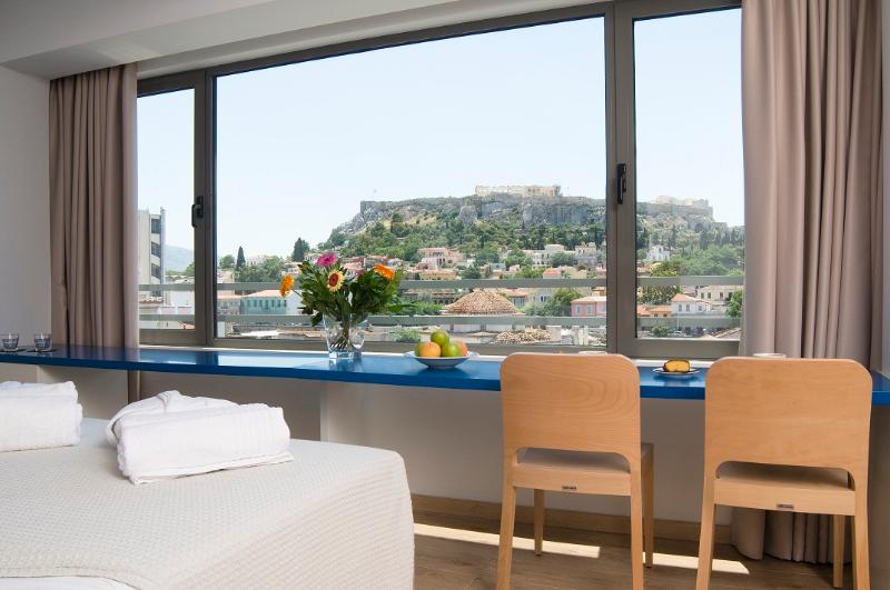 Quarto Triplo Estandar com Vistas, A For Athens