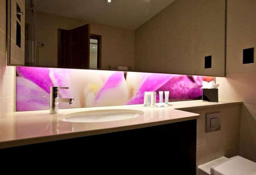 이그제큐티브 룸, Hilton London Heathrow Airport Terminal 5