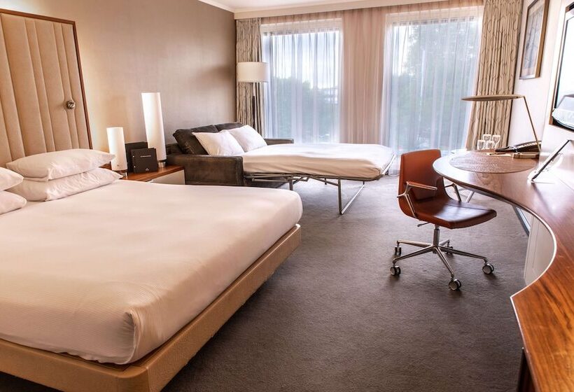 패밀리 룸, Hilton London Heathrow Airport Terminal 5