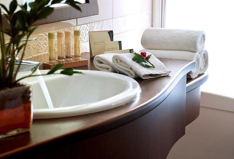 Люкс Кровать Кинг, Stevalia Hotel & Spa