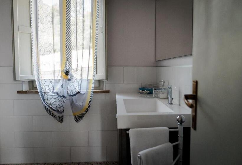 Семейный Номер, Lazita B&b