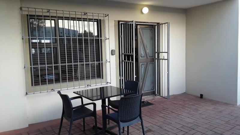 Семейный Номер, 12 On Beach Guest House