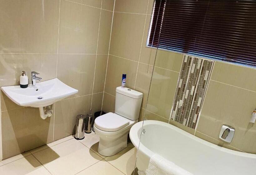 סוויטה אקזקיוטיב, River Valley Guest House