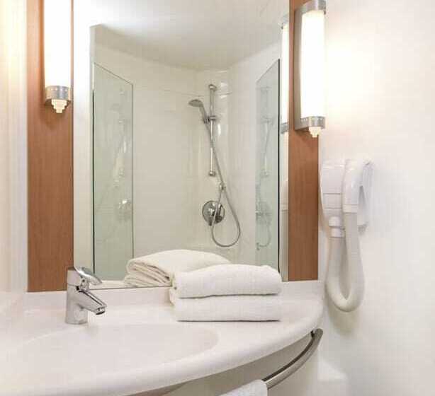 اتاق استاندارد, Ibis Hotel Friedrichshafen Airport Messe