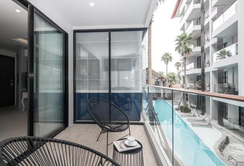 سوییت خانوادگی, Palmyrah Surin Beach Residence