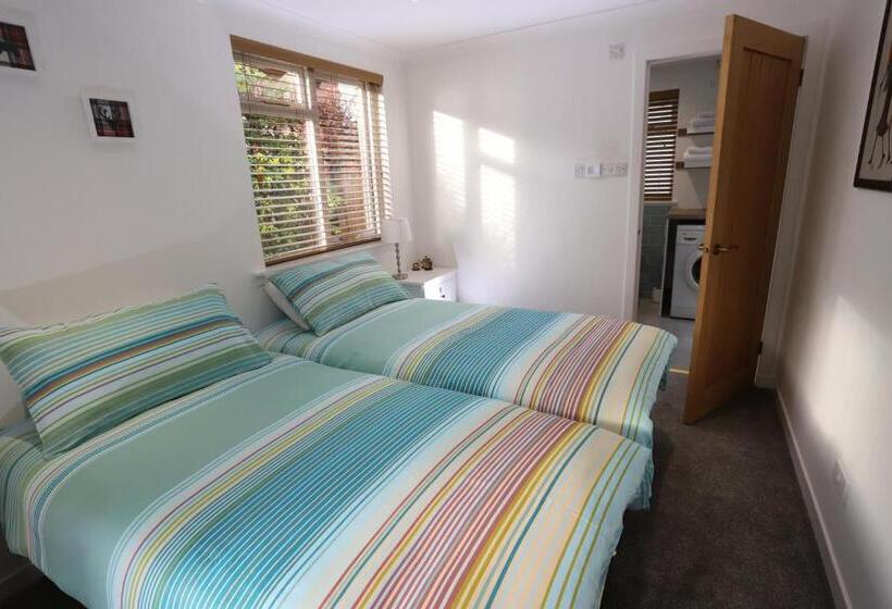 Quarto Estandar, Tweedbank