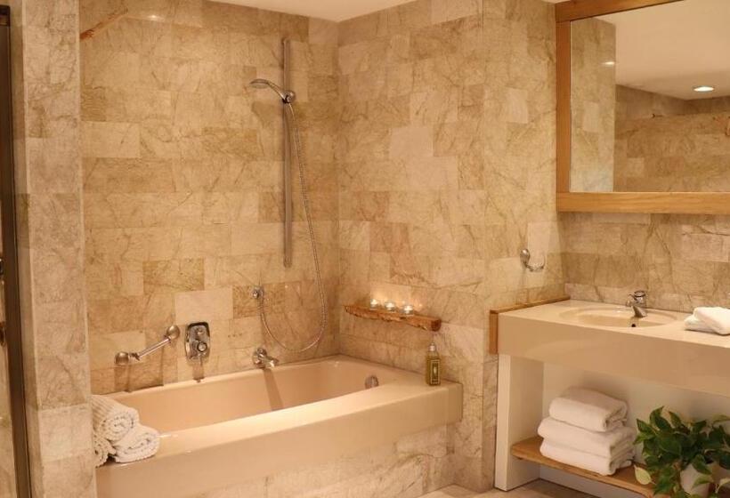 带1个卧室的带阳台的公寓, Inn The Woods   Private Stay