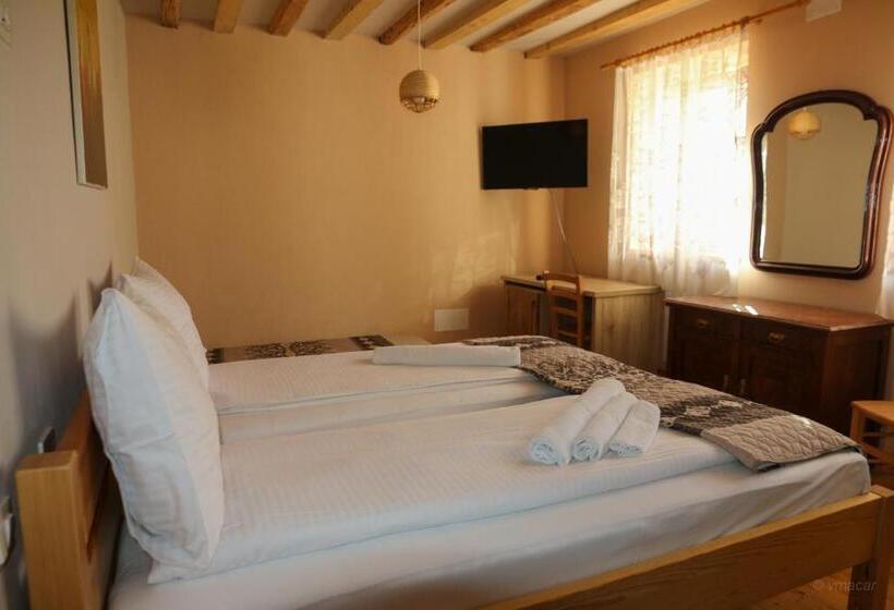 Номер Стандарт, Casa Lenka