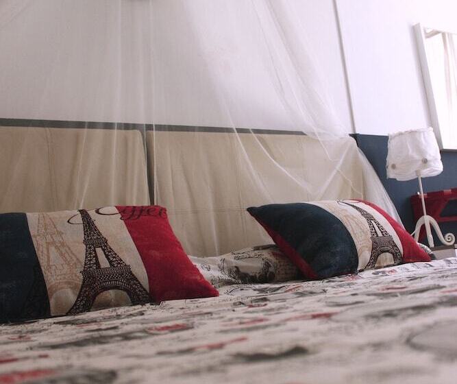 اتاق استاندارد با سرویس بهداشتی مشترک, Feel Hostels Soho Malaga