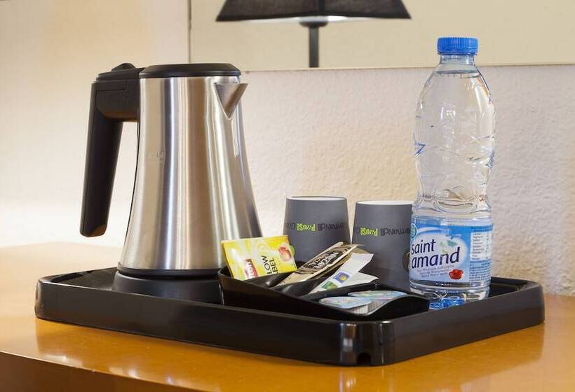 Pokój Rodzinny, Comfort Hotel Lille L Union