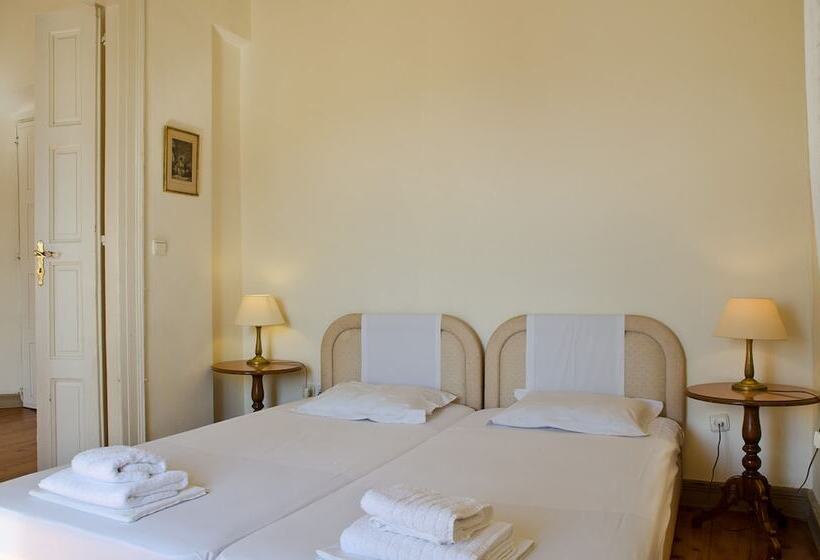 Family Suite, Omiros
