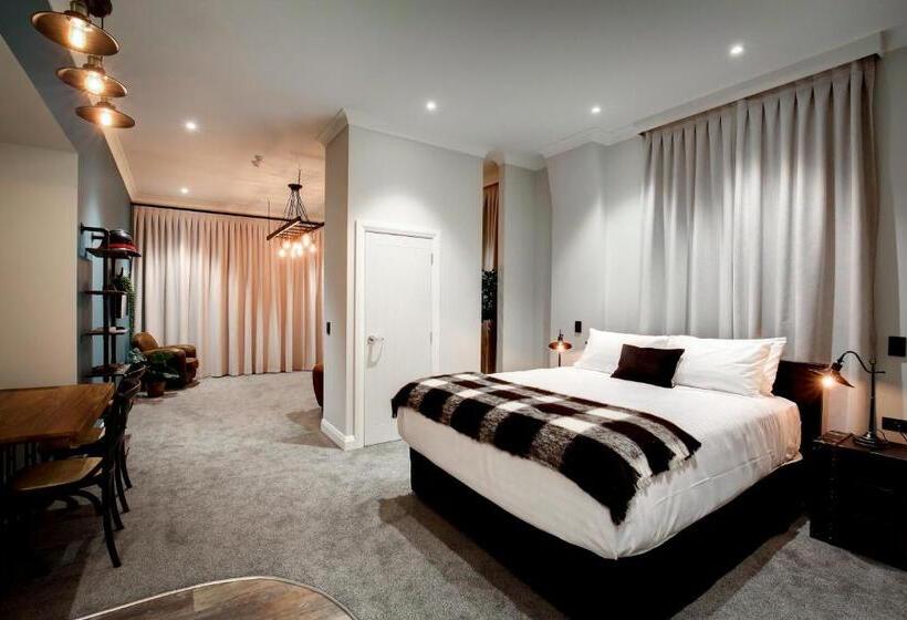 Апартаменты 1 Спальня Нижний Этаж, Hokitika Fire Station Boutique Accommodation