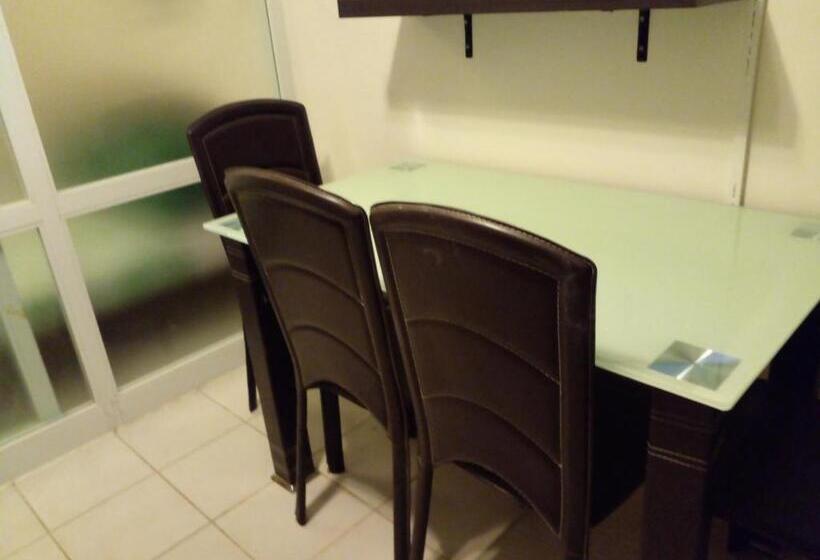شقة غرفة واحدة مزودة بتراس, Condo With Free Swimming Pool & Viewing Deck