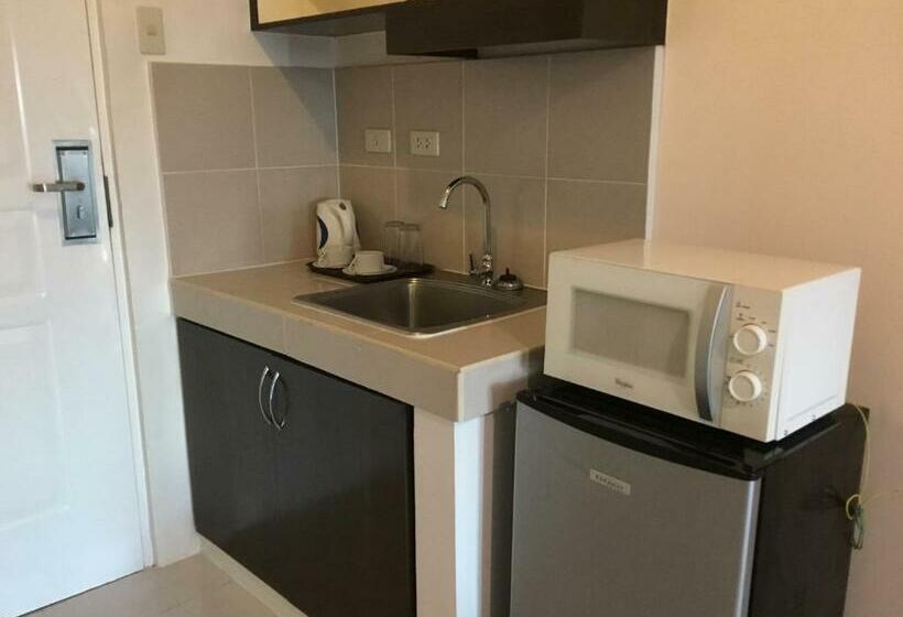 غرفة إقتصادية, Condo With Free Swimming Pool & Viewing Deck