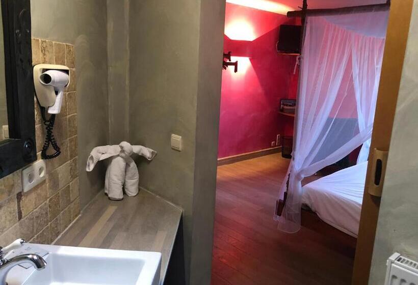 标准间, B&b Kudita