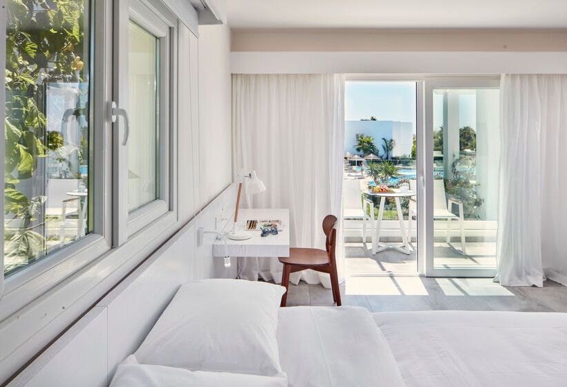 Номер Стандарт Вид на Бассейн, So Nice Club Resort