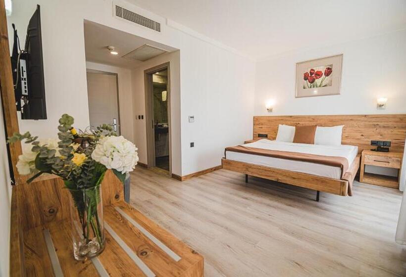 Номер Стандарт, Uptown Buyuk Anadolu Girne