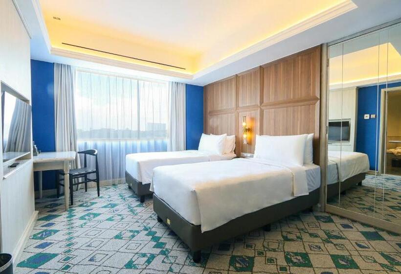 Habitación Deluxe, Java Paragon Hotel & Residences