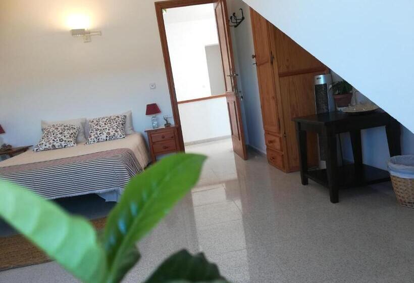 اتاق استاندارد با سرویس بهداشتی مشترک, Casa Algaida