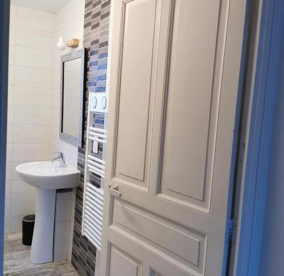 Апартаменты 1 Спальня с Видом, Chambres D Hôtes Chez Valérie