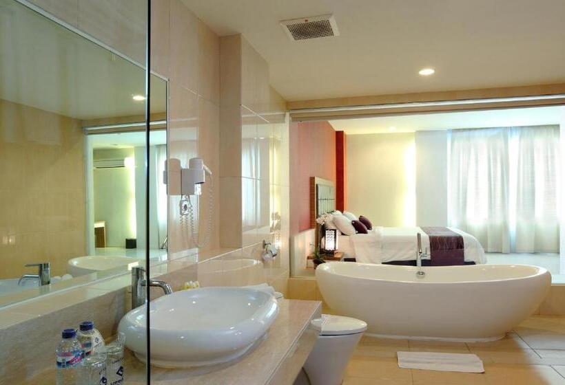 Svit, Lombok Plaza Hotel And Convention