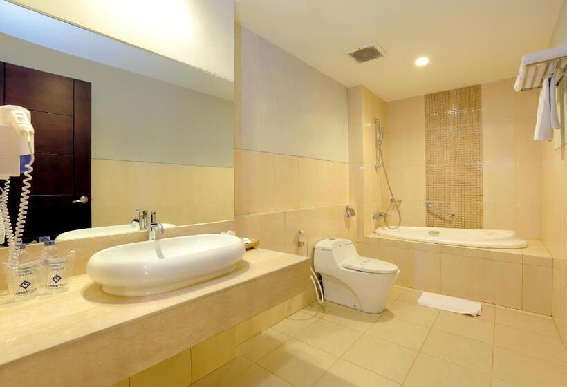 Svit, Lombok Plaza Hotel And Convention
