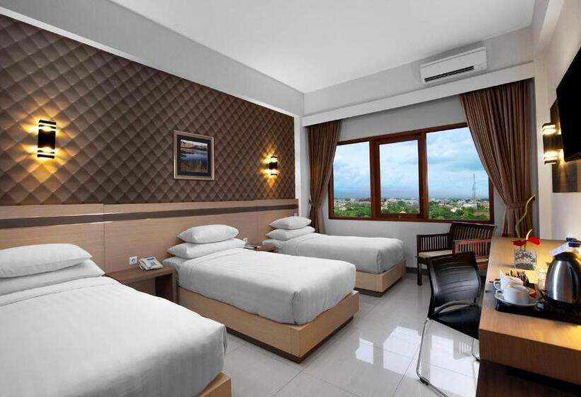 Трехместный Номер Deluxe, Lombok Raya
