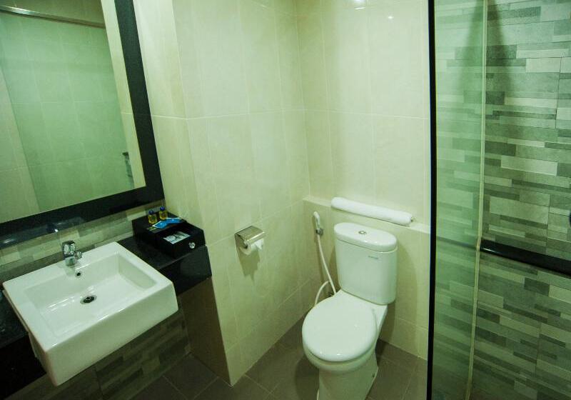 Трехместный Номер Deluxe, Lombok Raya