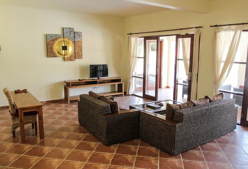 Вилла с 1 спальней и бассейном, Luce D Alma Resort