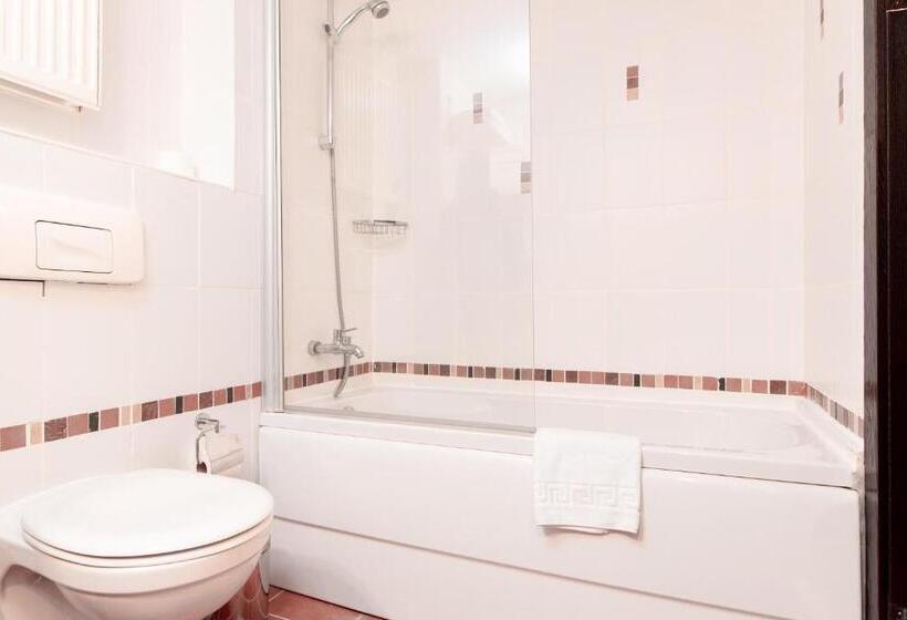 Deluxe Quadruple Room, Monte Baia Uludağ   Full Board Plus