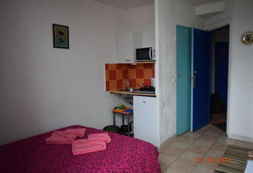 Escritório Estándar, Résidence Appartement Adonis