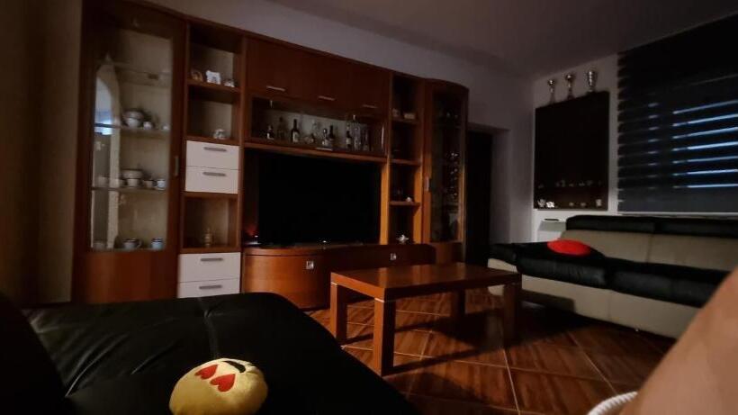 Студия Стандарт, Ostello B&b Stella Irpina