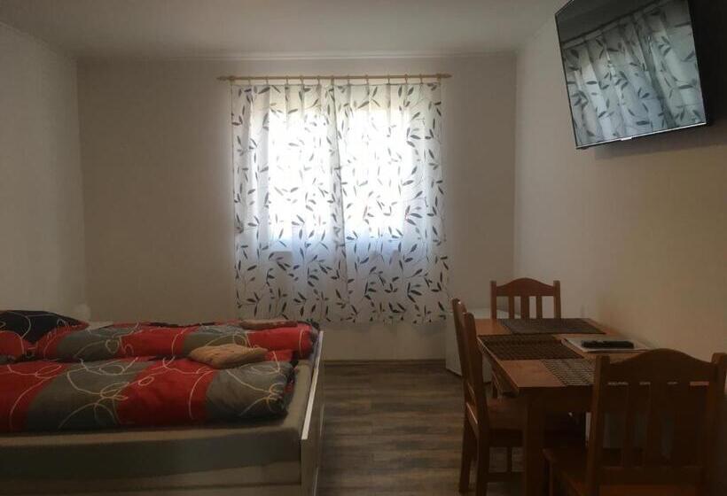 Номер Deluxe, Ubytování Pod Mezu